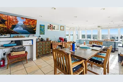 49 S Bay Avenue, Amityville, NY 11701 - Photo 17