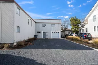 49 S Bay Avenue, Amityville, NY 11701 - Photo 15