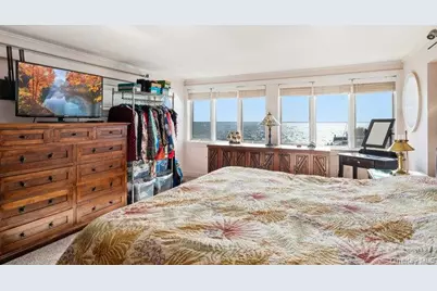 49 S Bay Avenue, Amityville, NY 11701 - Photo 23