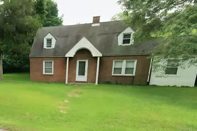 832 Dutchess Turnpike, Poughkeepsie, NY 12603 - Photo 1