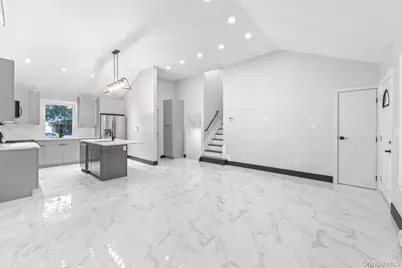 86-14 Francis Lewis Blvd, Holliswood, NY 11427 - Photo 5