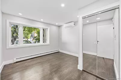 86-14 Francis Lewis Blvd, Holliswood, NY 11427 - Photo 17