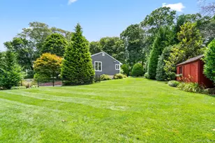 32 Hennessey Dr, Huntington, NY 11743 - Photo 23