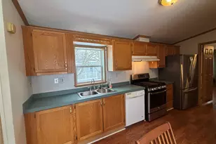 1661 Old Country Rd, Riverhead, NY 11901 - Photo 9