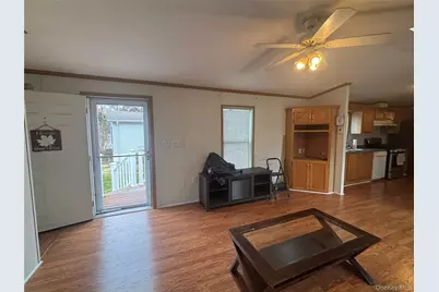 1661 Old Country Road #280, Riverhead, NY 11901 - Photo 5