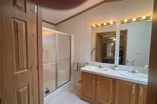 1661 Old Country Rd, Riverhead, NY 11901 - Photo 13