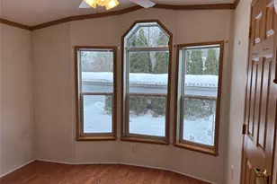 1661 Old Country Rd, Riverhead, NY 11901 - Photo 21