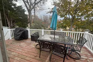 1661 Old Country Rd, Riverhead, NY 11901 - Photo 23