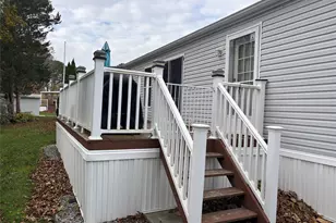 1661 Old Country Rd, Riverhead, NY 11901 - Photo 25