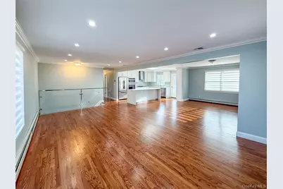 [Address not provided], Valley Stream, NY 11580 - Photo 3