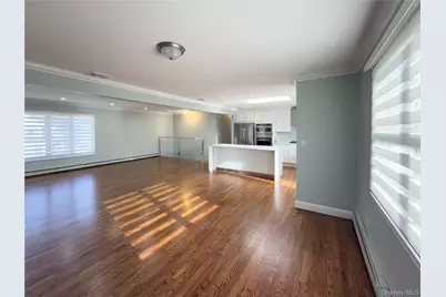 [Address not provided], Valley Stream, NY 11580 - Photo 5