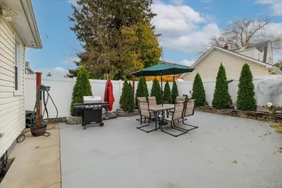 194-16 116th Avenue, Saint Albans, NY 11412 - Photo 25