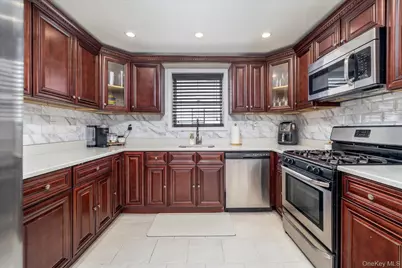 194-16 116th Avenue, Saint Albans, NY 11412 - Photo 9