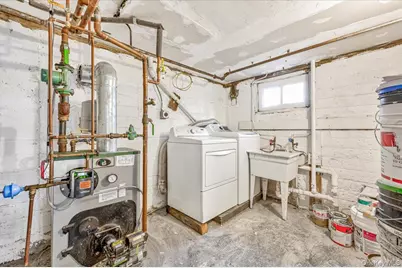 95 Harold Avenue, Hempstead, NY 11550 - Photo 21