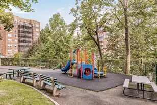 80 Knolls Crescent, Bronx, NY 10463 - Photo 5