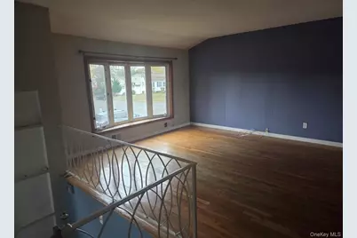 27 Grouse Drive, Brentwood, NY 11717 - Photo 3