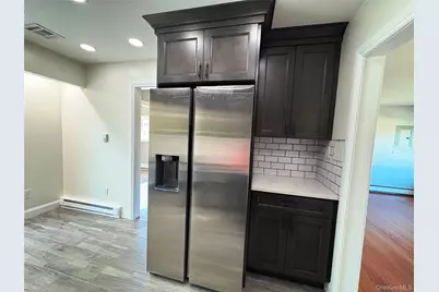 364 W 2nd Street, West Islip, NY 11795 - Photo 5