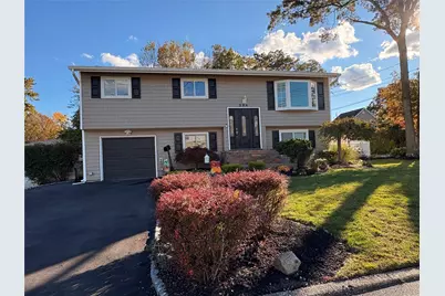 364 W 2nd Street, West Islip, NY 11795 - Photo 1