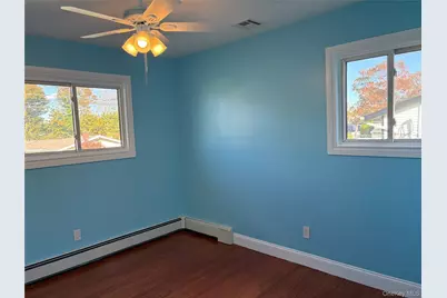 364 W 2nd Street, West Islip, NY 11795 - Photo 13