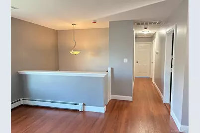 364 W 2nd Street, West Islip, NY 11795 - Photo 9