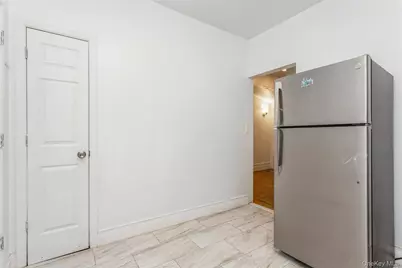 1646 Radcliff Avenue, Bronx, NY 10462 - Photo 13