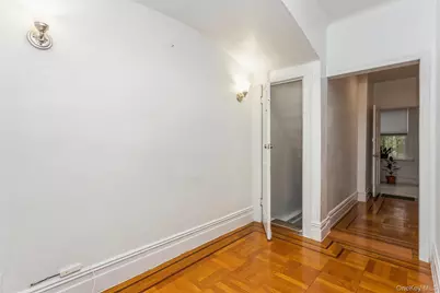 1646 Radcliff Avenue, Bronx, NY 10462 - Photo 5