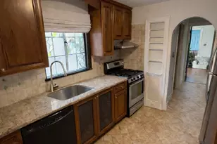 461 N Long Beach Rd, Rockville Centre, NY 11570 - Photo 7