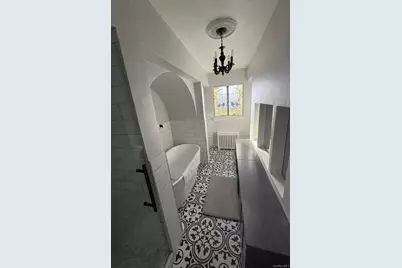 461 N Long Beach Road, Rockville Centre, NY 11570 - Photo 13