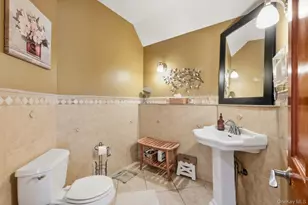 45 Evergreen Ave, Poughkeepsie, NY 12601 - Photo 9