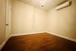 71-20 66th Pl, Glendale, NY 11385 - Photo 9