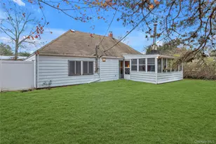 96 Split Cedar Dr, Islandia, NY 11749 - Photo 19