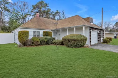 96 Split Cedar Drive, Islandia, NY 11749 - Photo 21