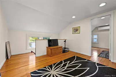 11245 178th Street, Addisleigh Park, NY 11433 - Photo 17