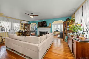 112-45 178th St, Addisleigh Park, NY 11433 - Photo 3