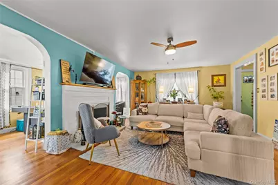 11245 178th Street, Addisleigh Park, NY 11433 - Photo 5