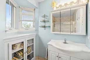 542 Dune Rd, Westhampton, NY 11977 - Photo 11