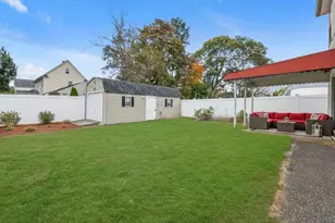 49 Prospect St, Roosevelt, NY 11575 - Photo 19