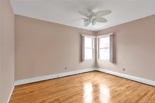 49 Prospect St, Roosevelt, NY 11575 - Photo 11