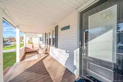 59 Robertson Road, Lynbrook, NY 11563 - Photo 3