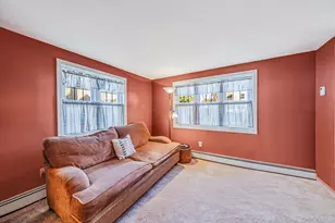 59 Robertson Rd, Lynbrook, NY 11563 - Photo 9