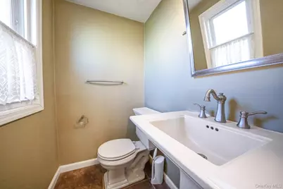 59 Robertson Road, Lynbrook, NY 11563 - Photo 13