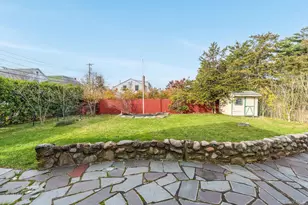 168 Bay Ave, Greenport, NY 11944 - Photo 23