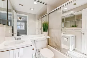 2 Richmond Rd, Long Beach, NY 11561 - Photo 17