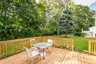 14 Mystic Cir, Bay Shore, NY 11706 - Photo 23