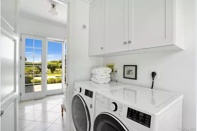 10 Horse Meadow Lane, East Hampton, NY 11937 - Photo 11