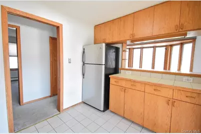 85 Grand Avenue, Pearl River, NY 10965 - Photo 13