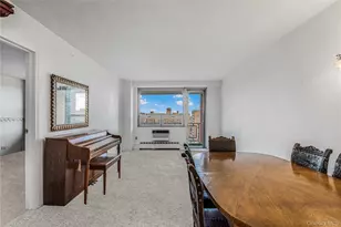 61-25 97th St, Rego Park, NY 11374 - Photo 9