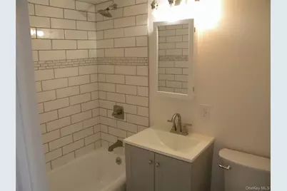 70-25 Yellowstone Boulevard #17Q, Forest Hills, NY 11375 - Photo 17