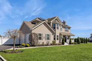 49 Calverton (Canterbury) Ct, Wading River, NY 11792 - Photo 3