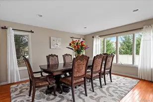 2261 Willow St, Wantagh, NY 11793 - Photo 9